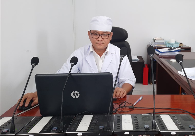 Rửa tiền, phơi tiền, xét nghiệm cho tiền trong khu cách ly - 4