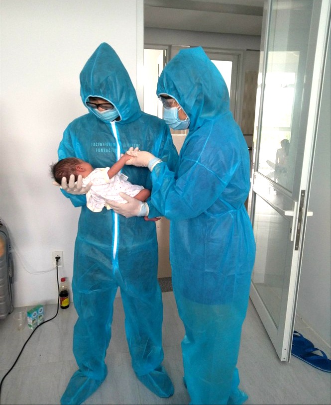 Rửa tiền, phơi tiền, xét nghiệm cho tiền trong khu cách ly - 6