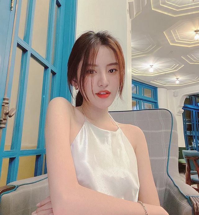 Ở tuổi đ&ocirc;i mươi, c&ocirc; n&agrave;ng ng&agrave;y c&agrave;ng quyến rũ v&agrave; trưởng th&agrave;nh. 