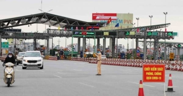 Bắc Ninh đóng cửa toàn bộ nhà hàng, karaoke, một xã bị giãn cách xã hội