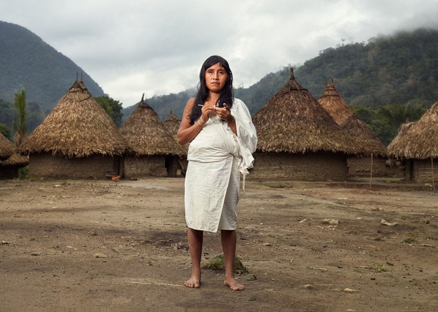 Phụ nữ trong bộ tộc từ 14 tuổi có thể kết hôn và sinh con. Nhiều cuộc hôn nhân của người Kogi được sắp xếp để đảm bảo hiệu quả nhất, nhưng họ không bị ép kết hôn với người mình không muốn. Hôn nhân không bắt buộc và ngược đãi, mua bán phụ nữ lại càng không được phép.