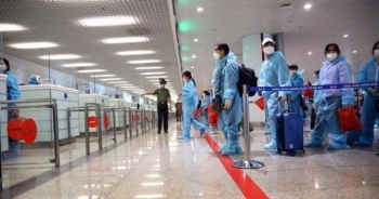 Kiến nghị bỏ test nhanh khách nhập cảnh, chỉ cần kết quả âm tính PCR