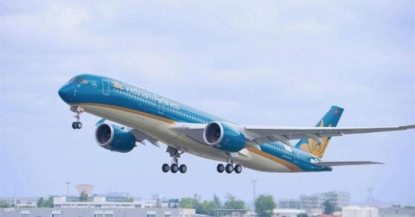 Máy bay của Vietnam Airlines bị dọa bắn đã hạ cánh an toàn