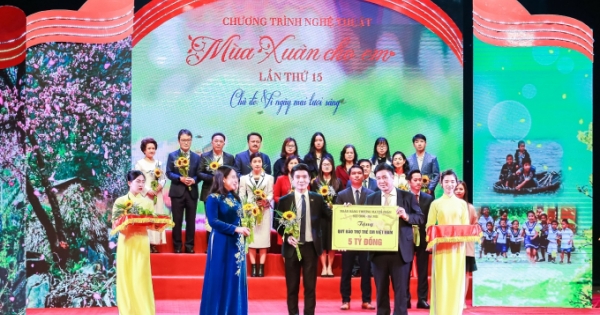 Chia sẻ yêu thương: SHB tiếp tục hỗ trợ trẻ em có hoàn cảnh khó khăn trên cả nước