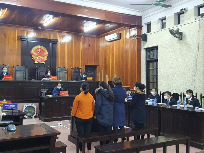 Các bị cáo tại phiên toà.