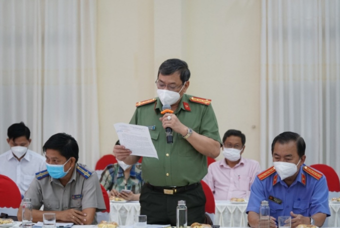 Đại tá Văb Công Minh, Phó giám đốc Công an tỉnh Long An.