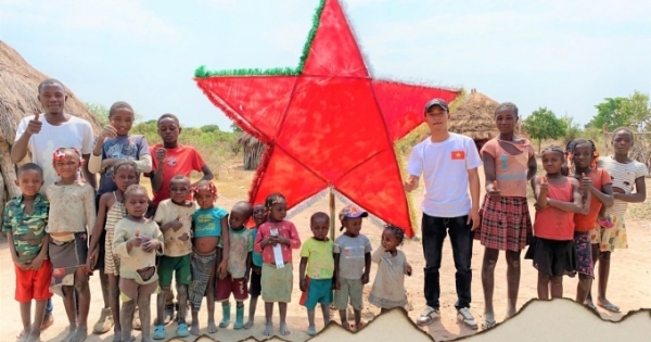 Quang Linh Vlog - Chàng trai khao khát làm thiện nguyện và hành trình gây dựng cuộc sống ở Châu Phi