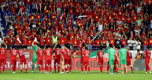 Vé xem trận đội tuyển Việt Nam - Trung Quốc lên đến 1,2 triệu đồng