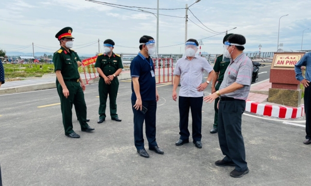 Không bắt buộc xét nghiệm Covid-19 với tất cả người dân về Quảng Ngãi ăn Tết