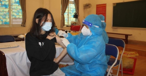 Tỉnh Hòa Bình tăng cường triển khai công tác tiêm vắc xin phòng Covid-19