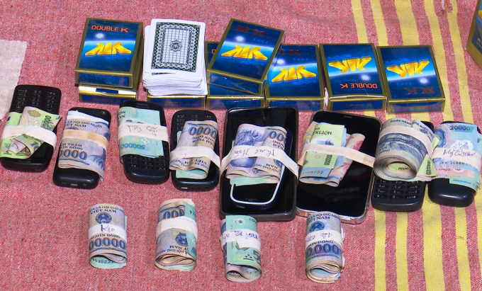 Tang vật lực lượng Công an thu giữ tại hiện trường. Ảnh: Trọng Nguyễn