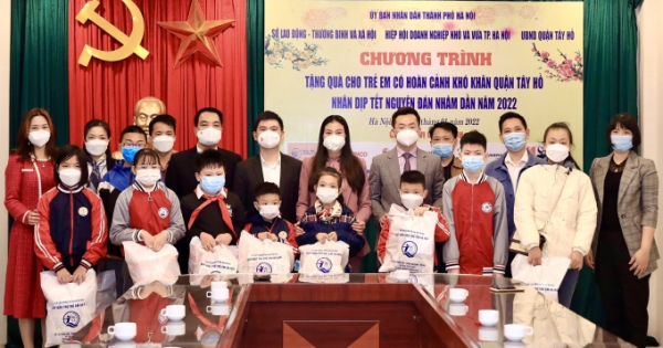 T&T Group trao quà cho trẻ em khó khăn tại Hà Nội
