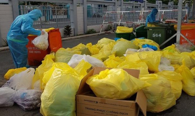 Xử lý rác thải của F0 điều trị tại nhà: Quản lý còn lỏng lẻo