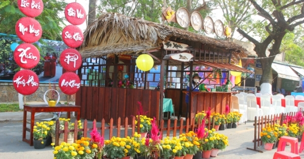 TP. Bạc Liêu khai mạc Đường hoa Xuân Nhâm Dần 2022, đậm chất văn hóa của miền quê sông nước