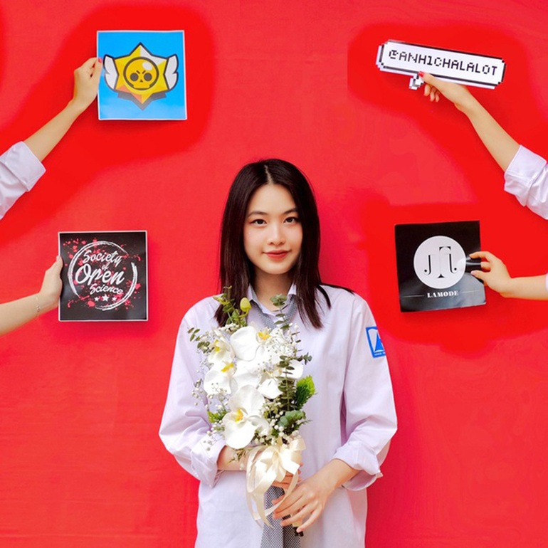 Yến Lan được bạn bè ví như