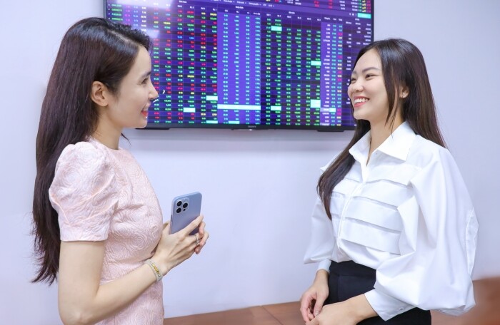 10 cổ phiếu mua vào đầu năm 2022 vẫn lãi đậm dù VN-Index rớt 33%