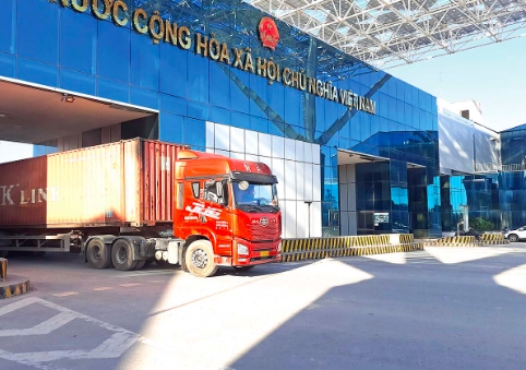 Kh&ocirc;i phục th&ocirc;ng quan c&aacute;c cửa khẩu, lối mở tr&ecirc;n địa b&agrave;n th&agrave;nh phố M&oacute;ng C&aacute;i th&uacute;c đẩy sử ph&aacute;t triển trở lại mạnh mẽ hơn tại TP nơi địa đầu Tổ quốc.