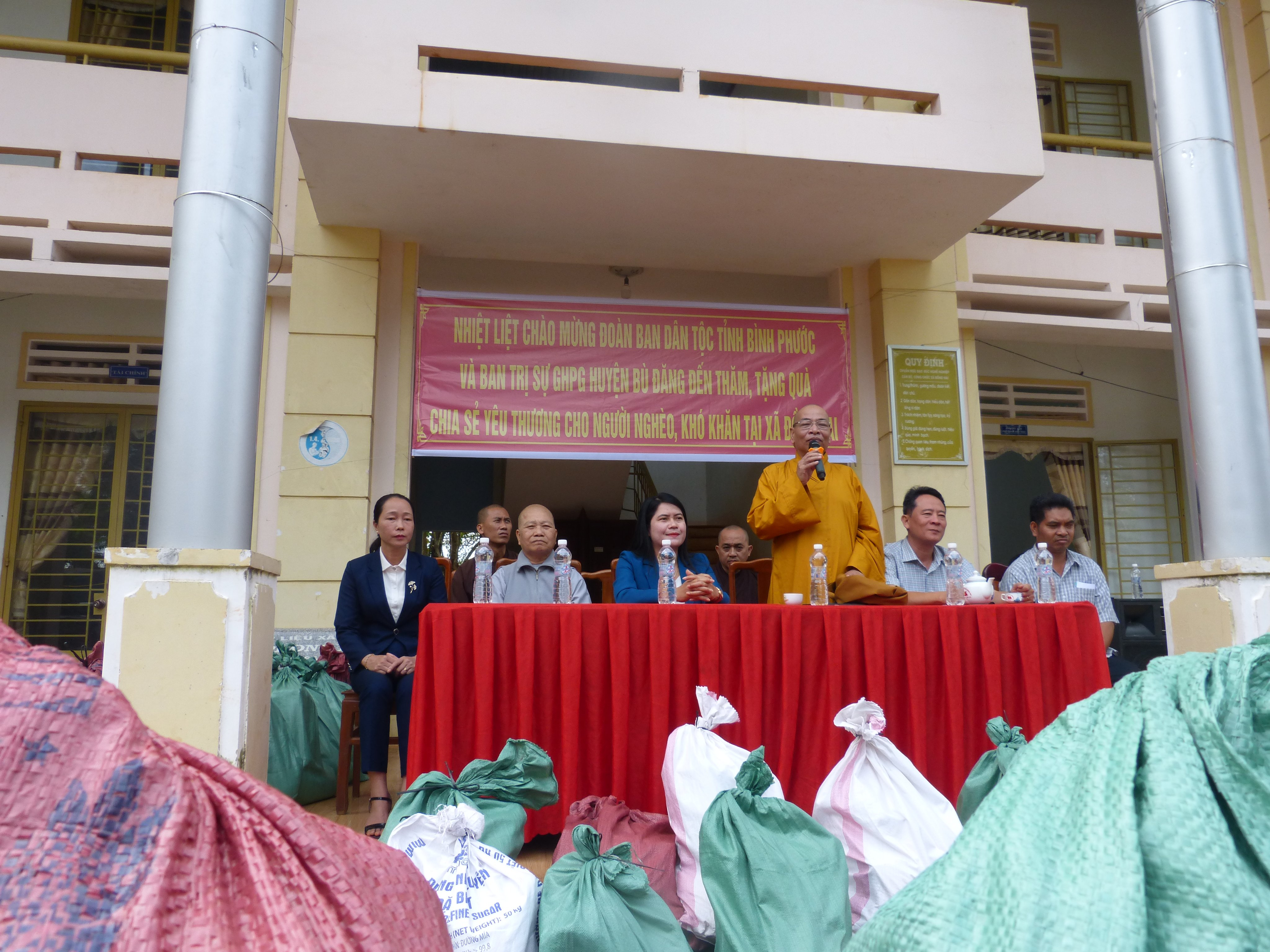 z4025799060553_ecf0696226e014c7d6f519c10402cf83 (1)