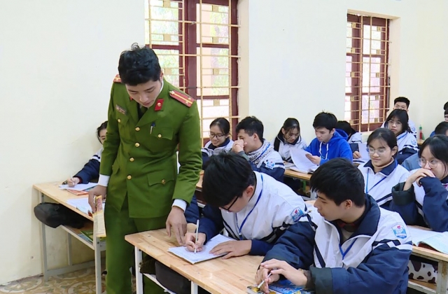 Thanh Hoá: Cảnh báo tình trạng mua bán trái phép pháo hoa