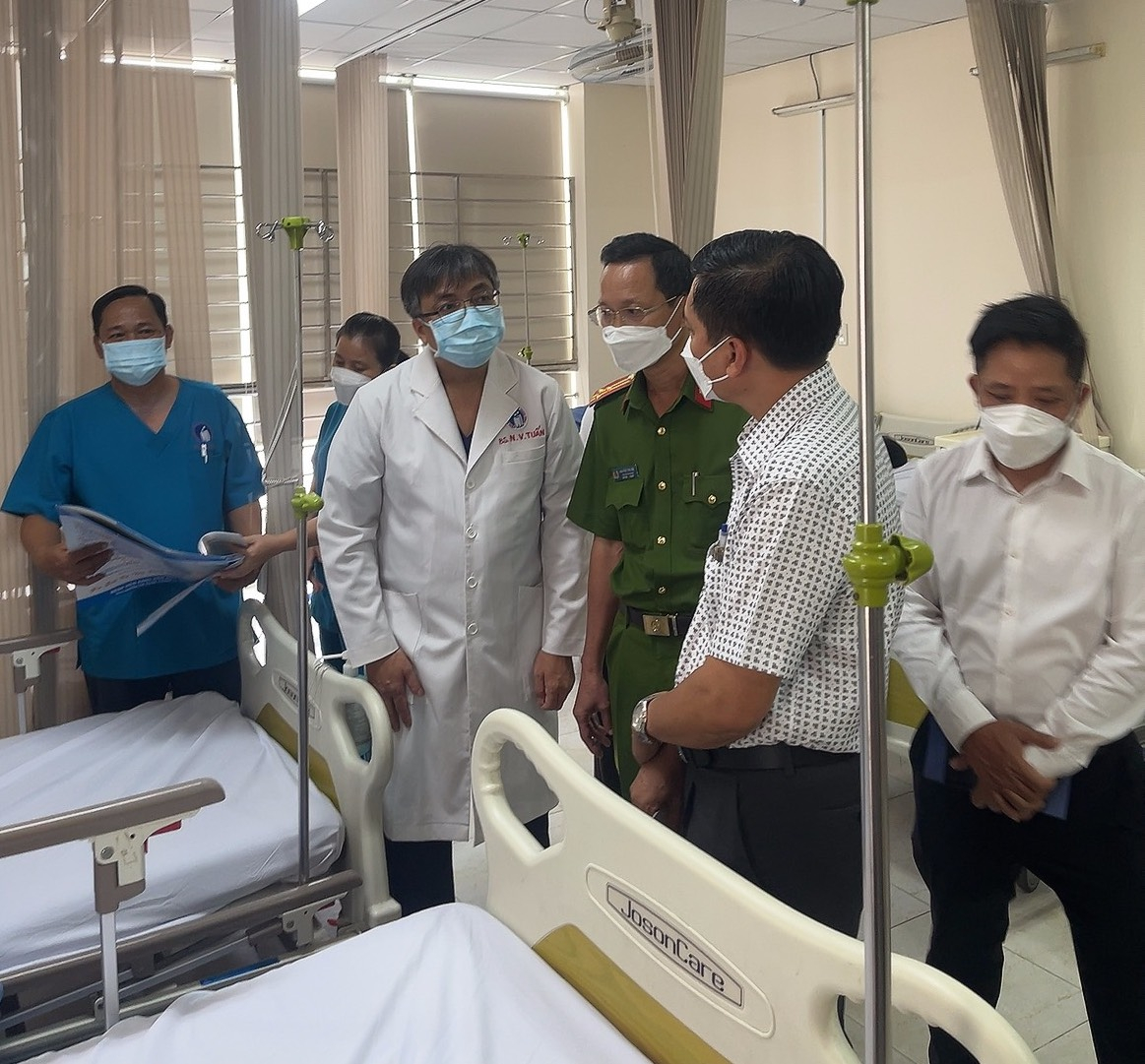 Thăm hỏi động viên gia đình các chiến sĩ PCCC &amp;amp; CNCH hy sinh, bị thương vụ lật xe