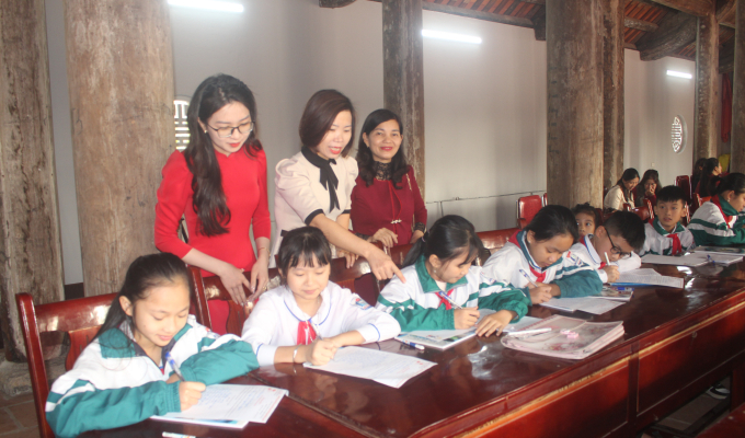 ron-rang-khai-but-dau-xuan-o-lang-khoa-bang-quynh-doi-150219