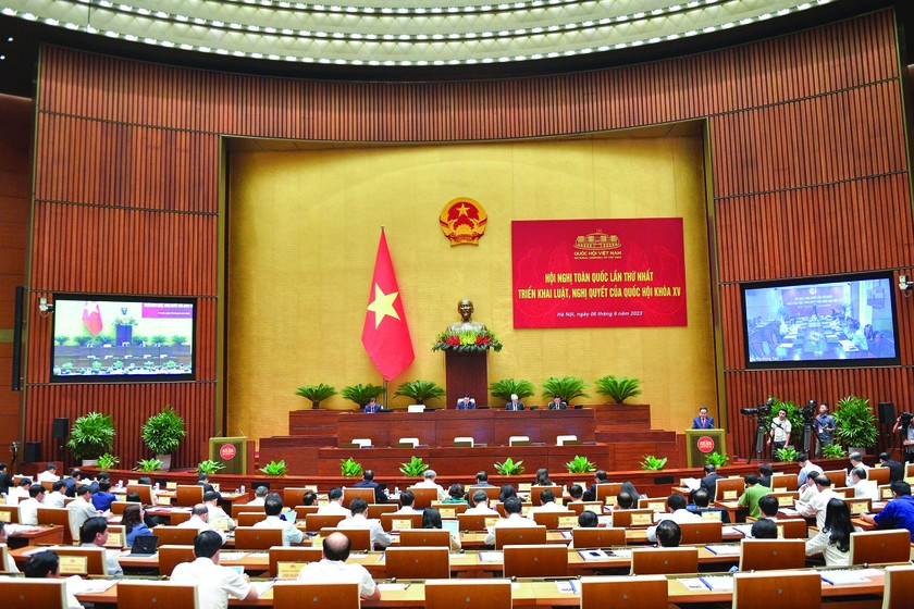 Ngày 6/9/2023, Ủy ban Thường vụ Quốc hội tổ chức Hội nghị toàn quốc lần thứ nhất triển khai luật, nghị quyết của Quốc hội khóa XV. (Ảnh: Quochoi.vn).