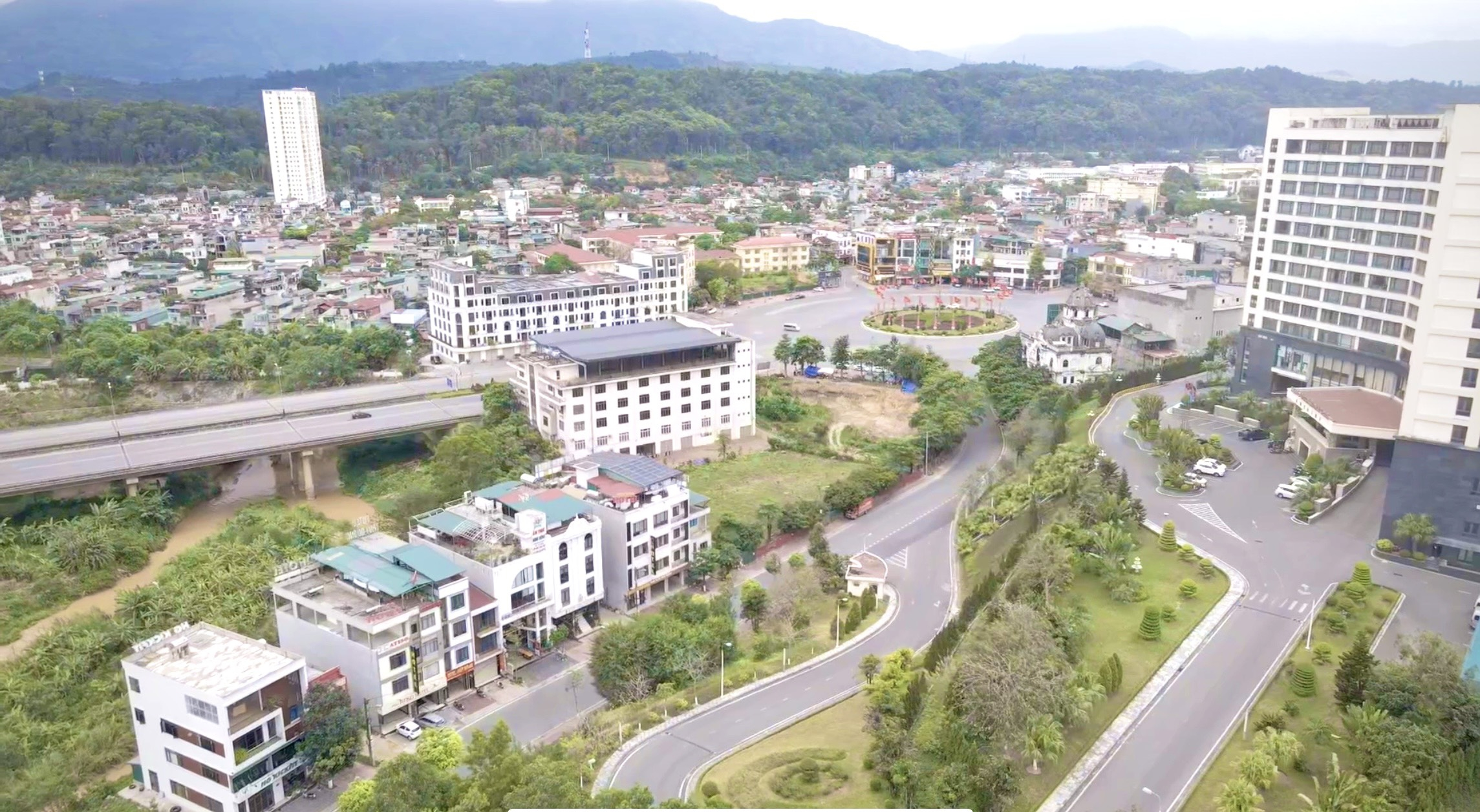 z5037817528865_729ef8fff647e35e47c7ef2b34fdb2f5