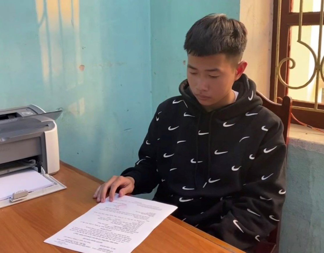 Đối tượng Lê Nguyễn Thành Đạt tại cơ quan Công an