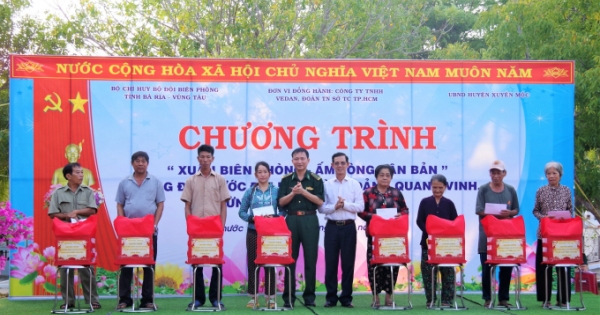 Bà Rịa - Vũng Tàu: Mang "xuân ấm” đến cho người dân biên giới biển