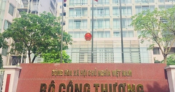 Bộ Công Thương mắc nhiều vi phạm liên quan đến dự án điện mặt trời