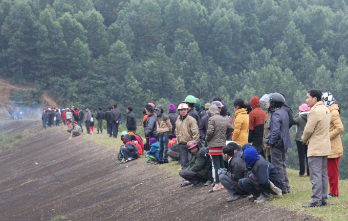 Người th&acirc;n v&agrave; gia đ&igrave;nh lo lắng khi chưa t&igrave;m được thi thể nạn nh&acirc;n
