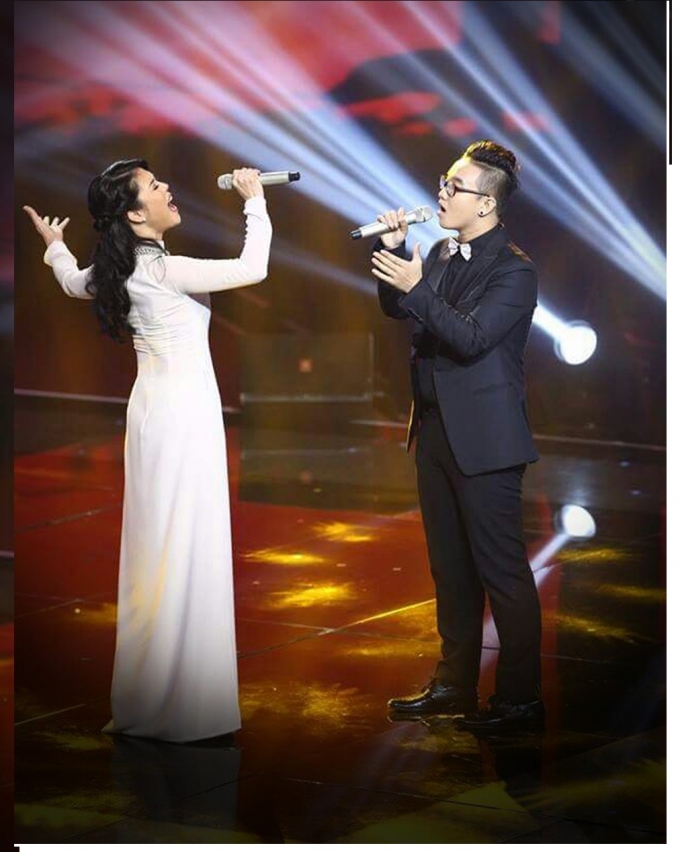 Trong đ&ecirc;m nhạc