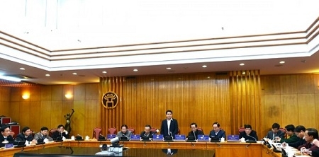 Chủ tịch UBND TP H&agrave; Nội - &Ocirc;ng Nguyễn Đức Chung ph&aacute;t biểu tại buổi giao ban.