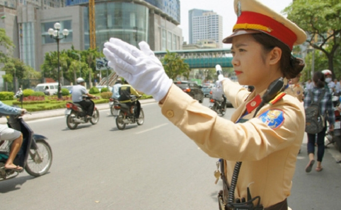 Gần 400 c&aacute;n bộ chiến sĩ CSGT được tăng cường đảm bảo an to&agrave;n giao th&ocirc;ng dịp tến B&iacute;nh Th&acirc;n 2016.