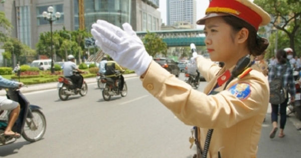 Hà Nội: Tăng cường lực lượng điều tiết giao thông trong dịp tết Nguyên Đán