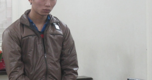 Cầm dao đâm người sau bữa cơm tất niên