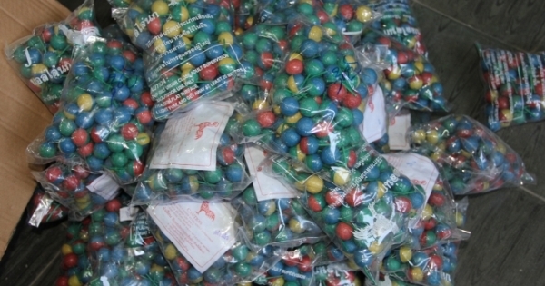 Bắt đối tượng vận chuyển 5 nghìn viên pháo nổ từ Cam-pu-chia