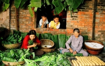 Tết Việt, nhắn ai giữ giùm những lãng quên!