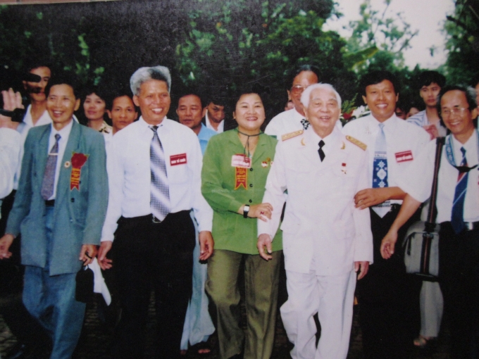 Hạnh ph&uacute;c lớn nhất cuộc đời b&agrave; Li&ecirc;n l&agrave; được gặp v&agrave; tr&ograve; chuyện với Đại tướng V&otilde; Nguy&ecirc;n Gi&aacute;p.