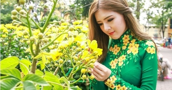 Ngắm hot girl tuổi Thân Lily Luta xinh đẹp trong tà áo dài truyền thống