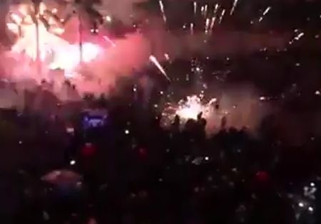 Quảng Ngãi: Pháo hoa bắn vào chỗ người xem, 6 người nhập viện cấp cứu