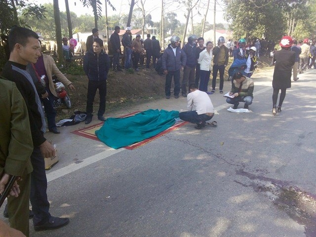 Nạn nh&acirc;n L.V.M tại hiện trường.