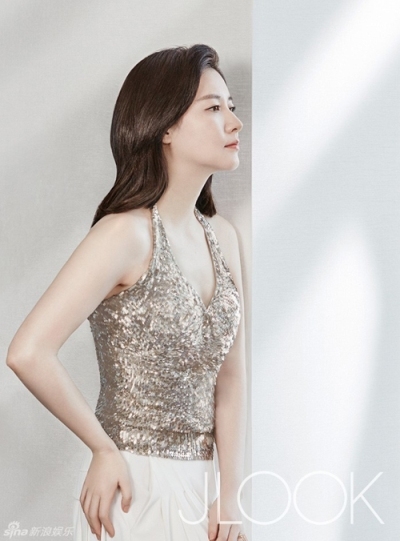 Được biết, trong bộ phim n&agrave;y c&ocirc; sẽ đ&oacute;ng c&ugrave;ng với t&agrave;i tử Song Seung Heon, k&eacute;m c&ocirc; 5 tuổi. Ảnh: internet.