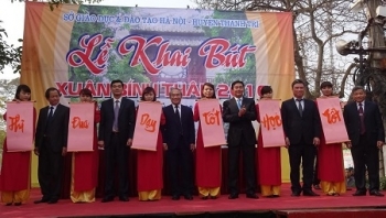 Ngành Giáo dục tưng bừng khai bút đầu Xuân