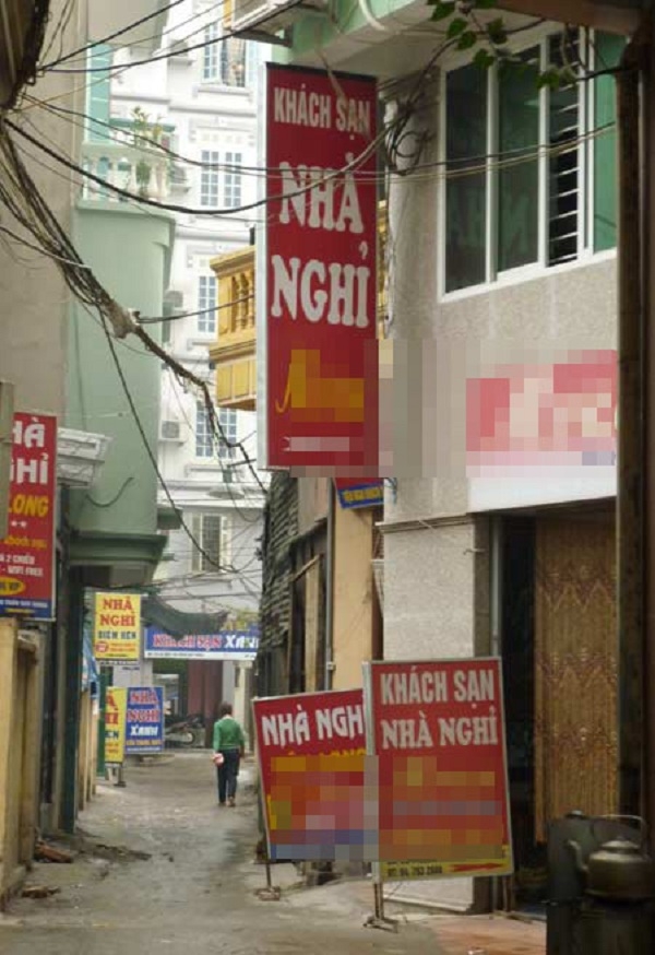 Nh&agrave; nghỉ đang