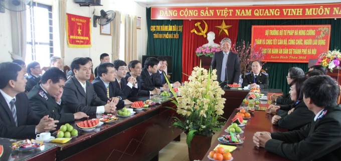 Gặp mặt đầu xu&acirc;n của Cục thi h&agrave;nh &aacute;n d&acirc;n sự TP. H&agrave; Nội v&agrave; Bộ trưởng Bộ Tư ph&aacute;p.