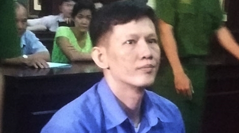 Đối tượng H&ugrave;ng tại phi&ecirc;n t&ograve;a x&eacute;t xử.