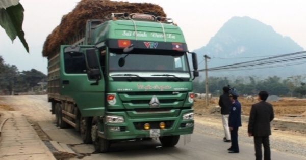 Thanh Hóa: GĐ Sở GTVT trực tiếp đón bắt xe chở quá trọng tải