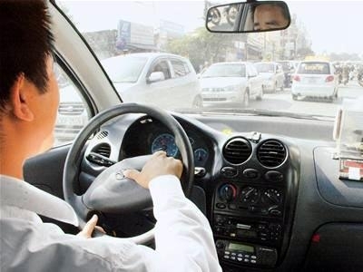 Quyền hạn, trách nhiệm lái xe, nhân viên phục vụ trên xe