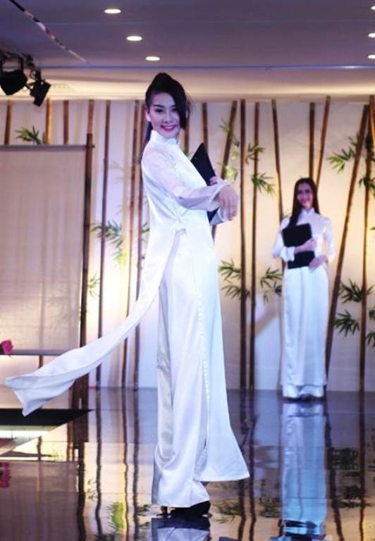 Những b&oacute;ng hồng thướt tha trong Trang phục Việt Nam qua c&aacute;c thời kỳ